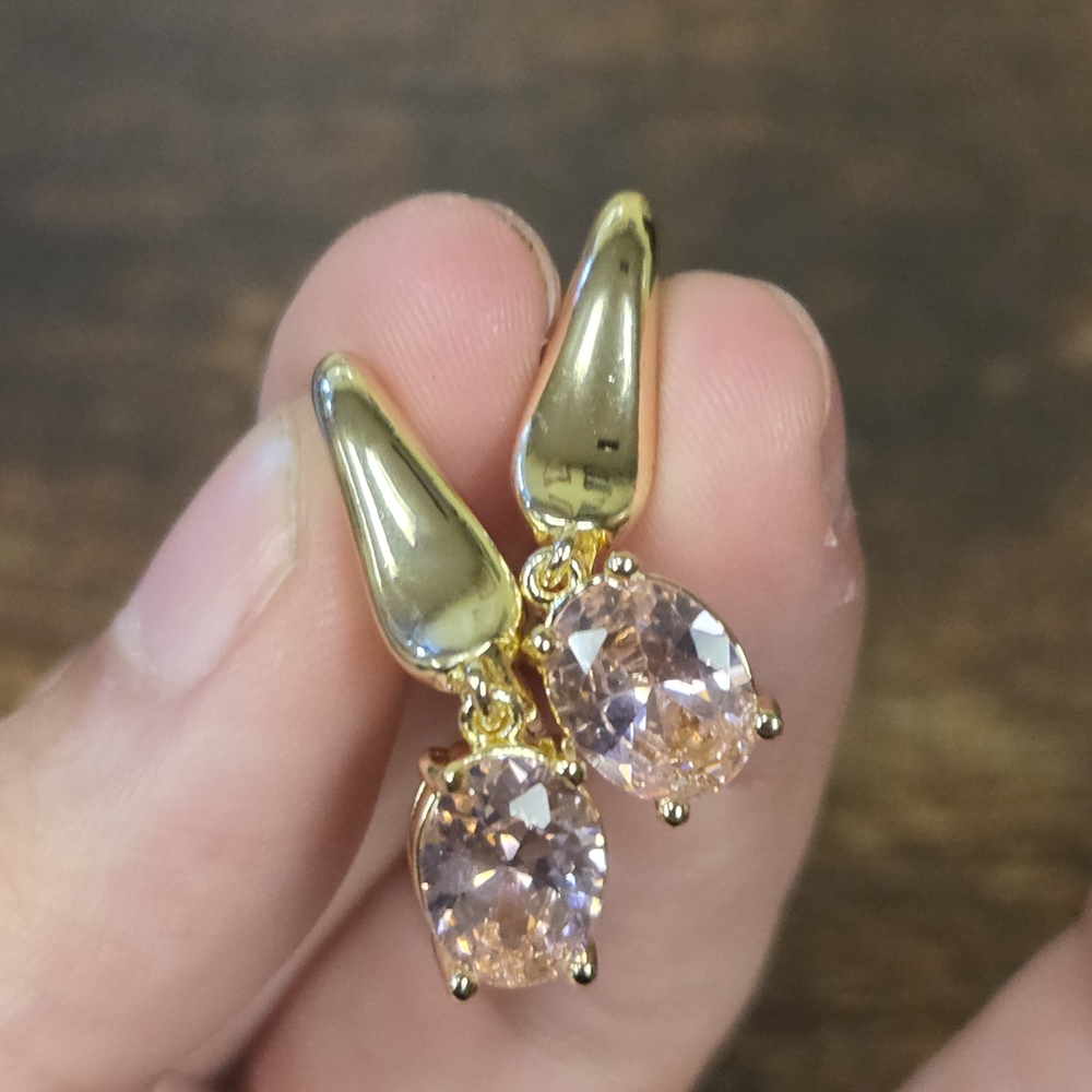18k Gold Light Pink CZ Earrings - Picture 8 of 10